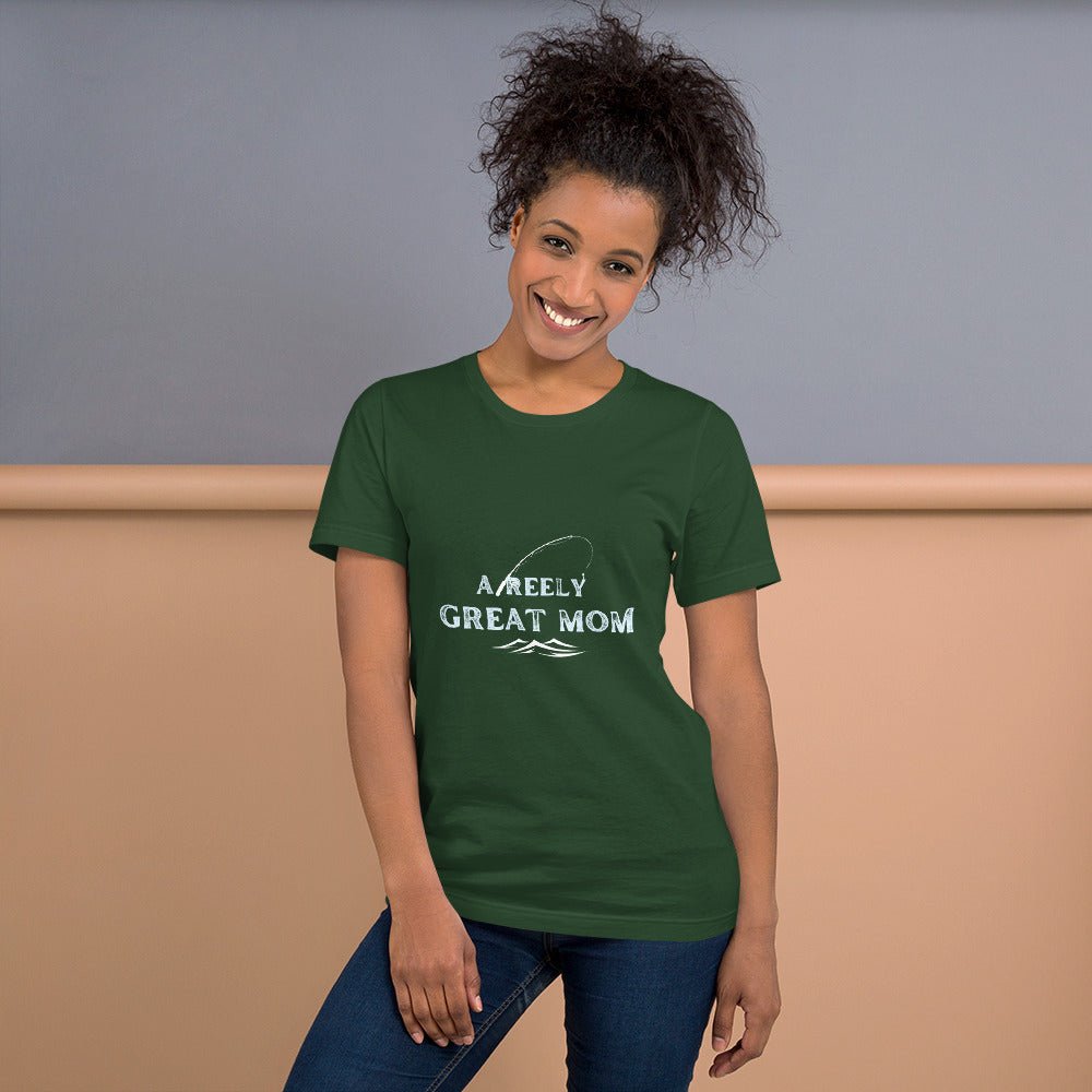 A reel great mom woman t-shirt - Funny Nikko